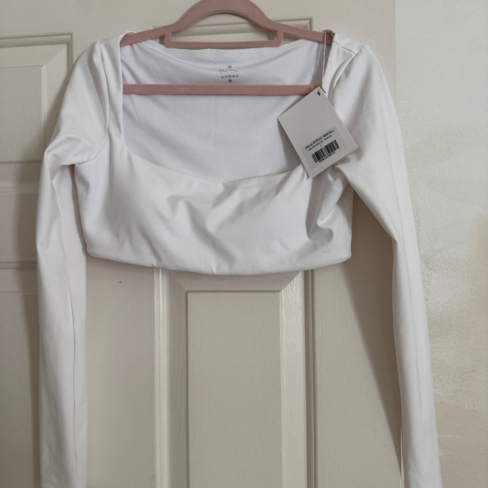 CSB scoop neck workout top